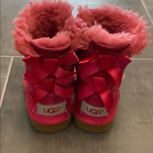 Toddler girls uggs size 6
